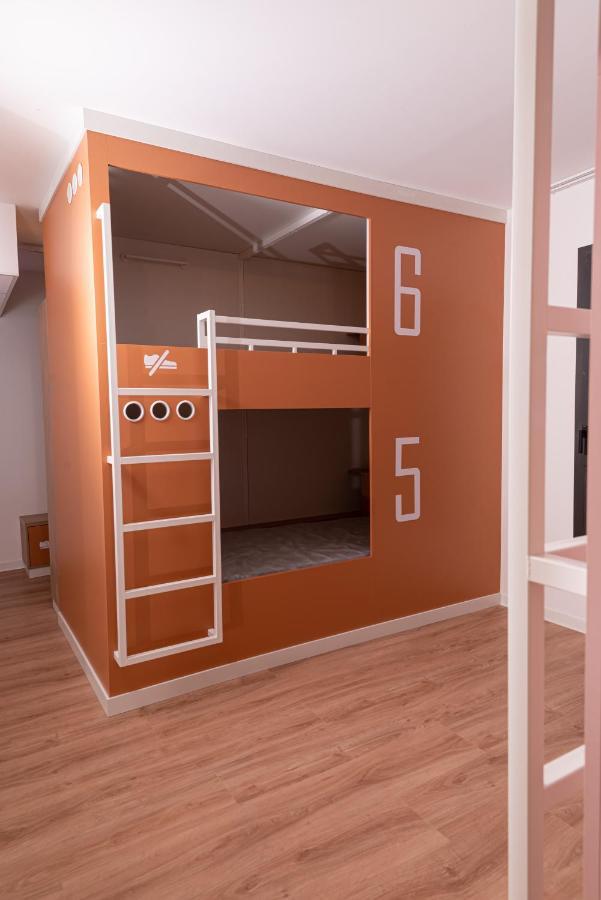 Hostel Le Hueb Тулон Екстер'єр фото